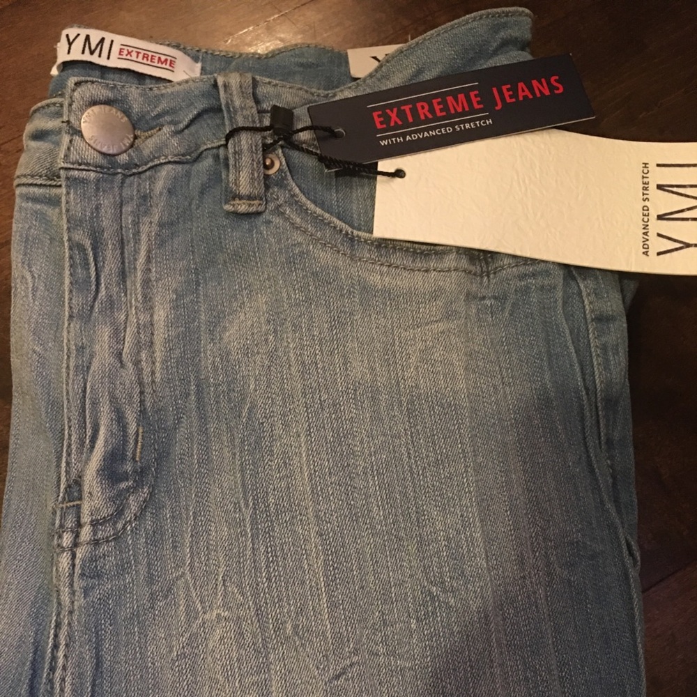 Fashion nova crinkle style jeans 👖 brand new